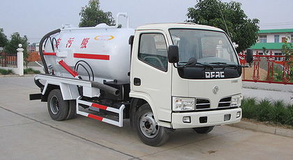 東風小霸王吸污車 高效清潔，信賴之選